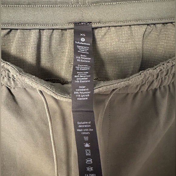 Lululemon Athletica License To Train Joggers. Men’s XS. Green. - Picture 2 of 3